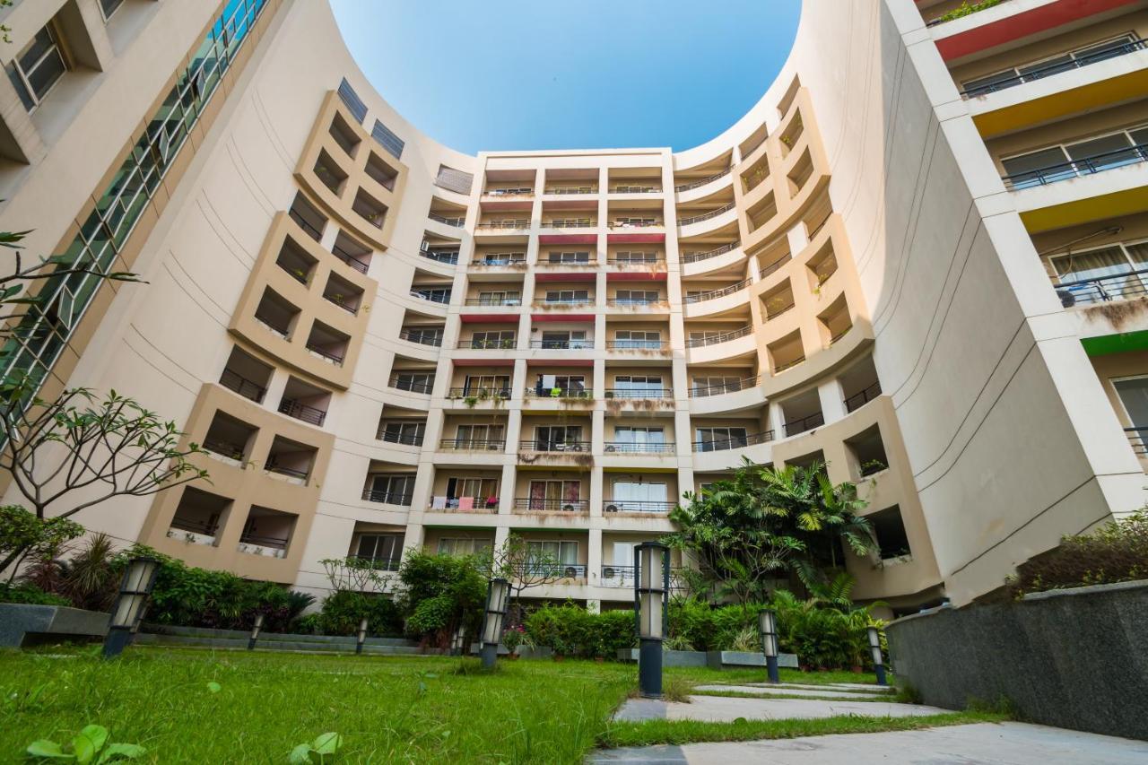 Capital O 10212 Hotel West Willows Xanadu Kolkata Exterior photo